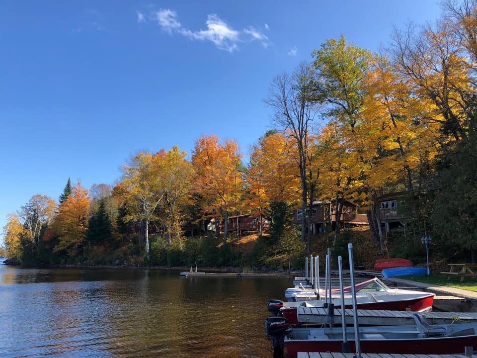 Mohawk Lodge | Mohawk Ln, Sharbot Lake, ON K0H 2P0, Canada | Phone: (613) 279-2048