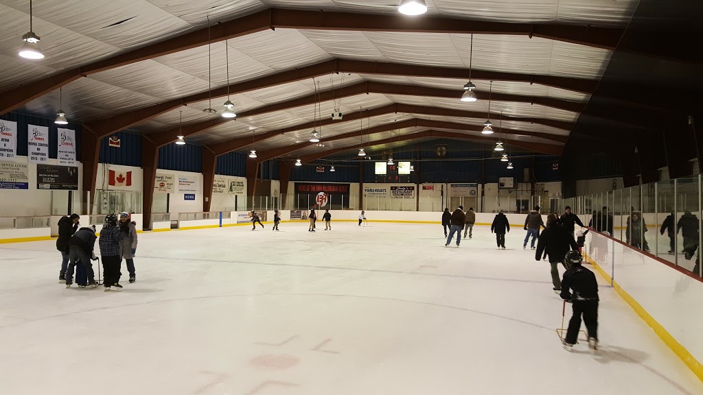 Hillsburgh Arena | 95 Main St, Hillsburgh, ON N0B 1Z0, Canada | Phone: (519) 855-4417