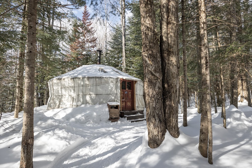 Hébergement aux Cinq Sens | 250 Rang des Grenier, Piopolis, QC G0Y 1H0, Canada | Phone: (819) 583-0885