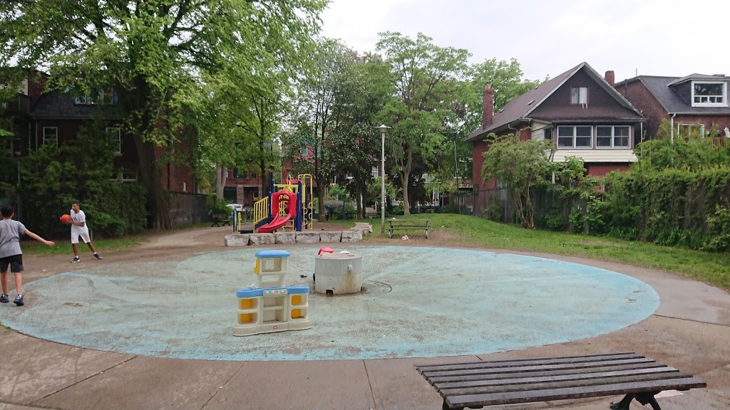 Spencer - Cowan Parkette | 80 Spencer Ave, Toronto, ON M6K 2J6, Canada | Phone: (416) 338-4386