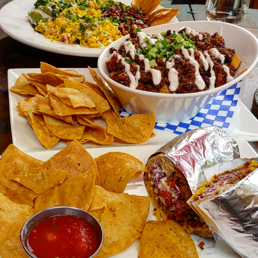 Tucos Taco Lounge | 582 Kathleen St, Sudbury, ON P3C 2N3, Canada | Phone: (705) 222-8459