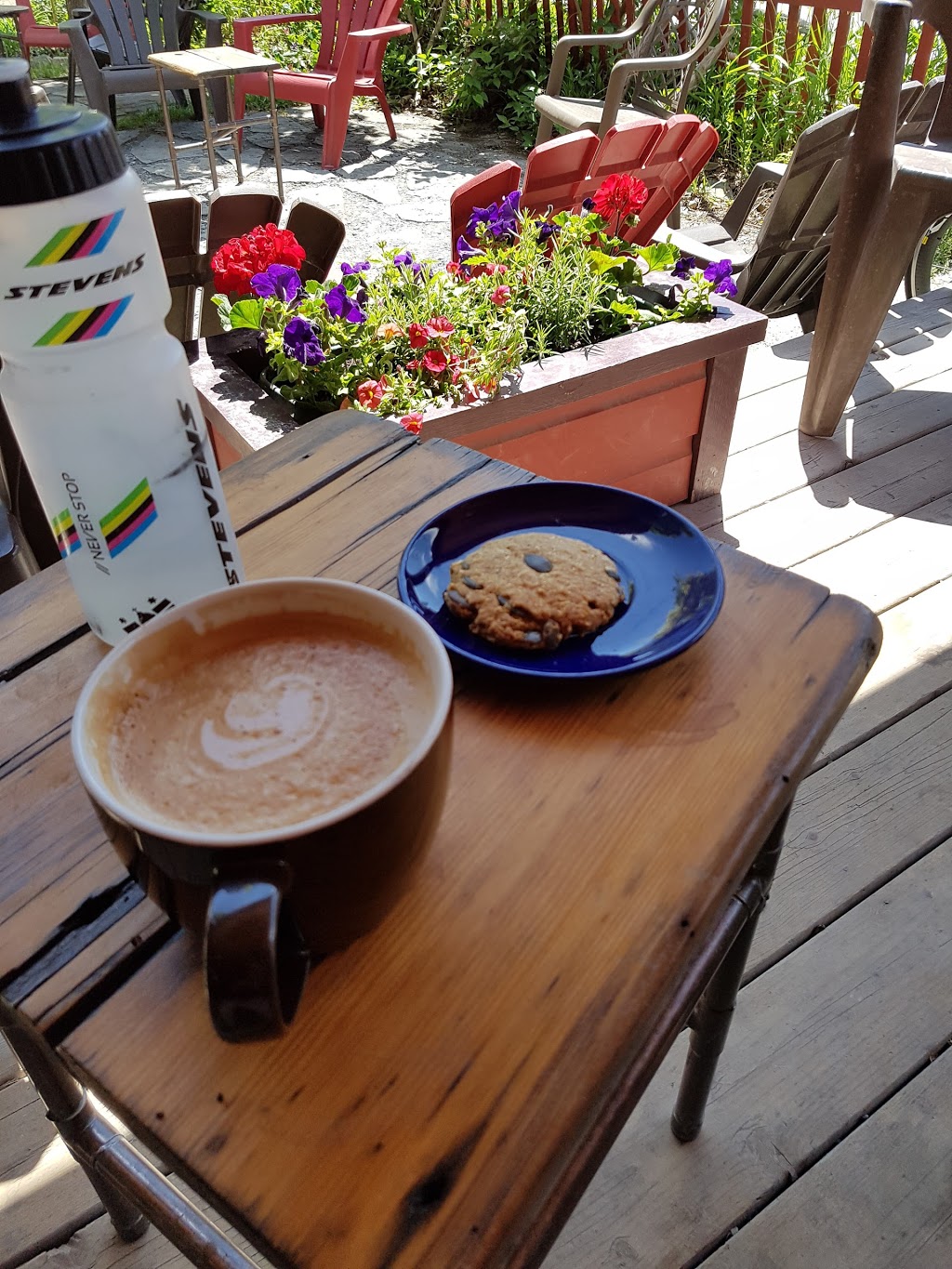 Cafe Les Saisons Coffee | 232 Chemin Old Chelsea, Chelsea, QC J9B 1J3, Canada | Phone: (819) 827-3303