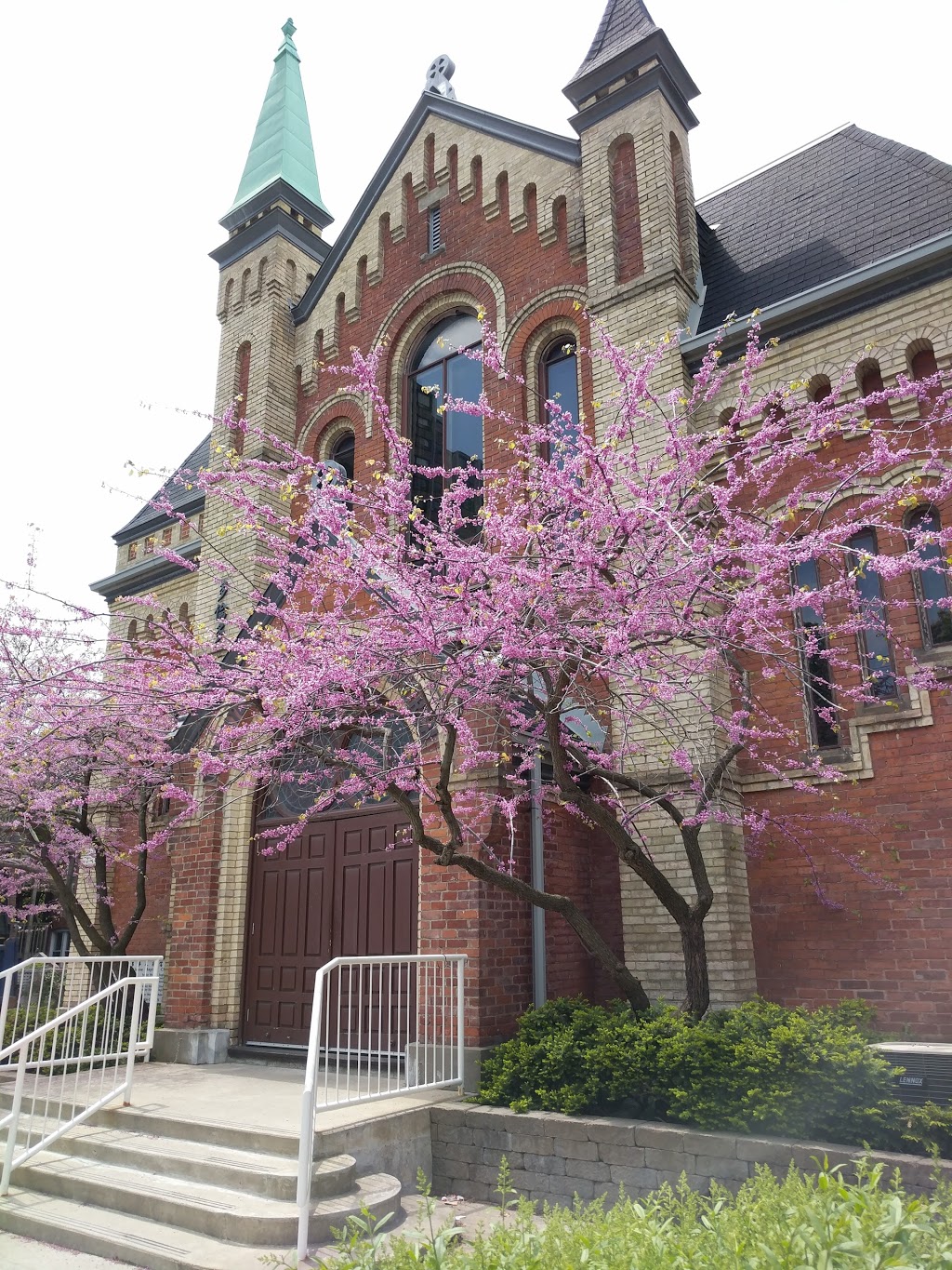 Toronto Chinese Baptist Church | 72 Beverley St, Toronto, ON M5T 1Y1, Canada | Phone: (416) 596-8376