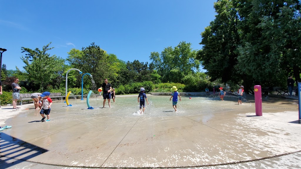 Ramsden Park Outdoor Rink | Summerhill, Toronto, ON M4W 1P7, Canada | Phone: (416) 392-7785