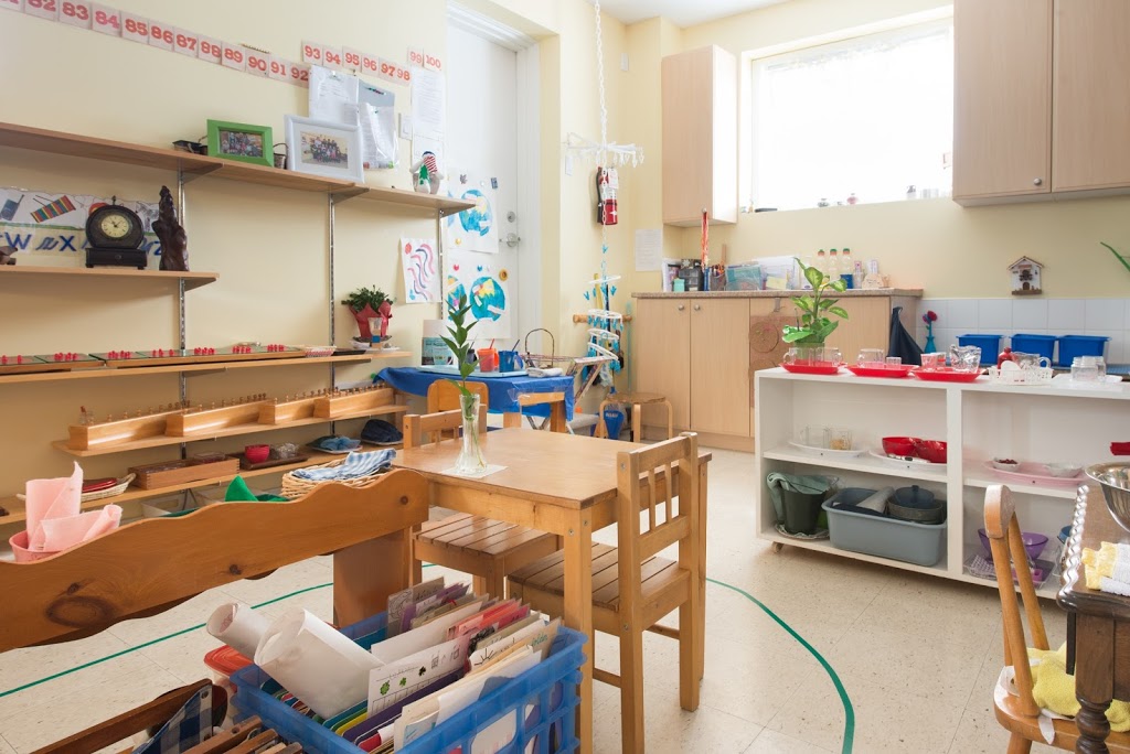 Montessori Childrens House | 1212 Arbuste Av, Cumberland, ON K4C 1C2, Canada | Phone: (613) 833-1442