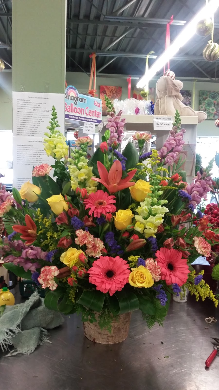 Bunches Flowers Co. Parkallen | 7108 109 St NW, Edmonton, AB T6G 1B8, Canada | Phone: (780) 447-5359