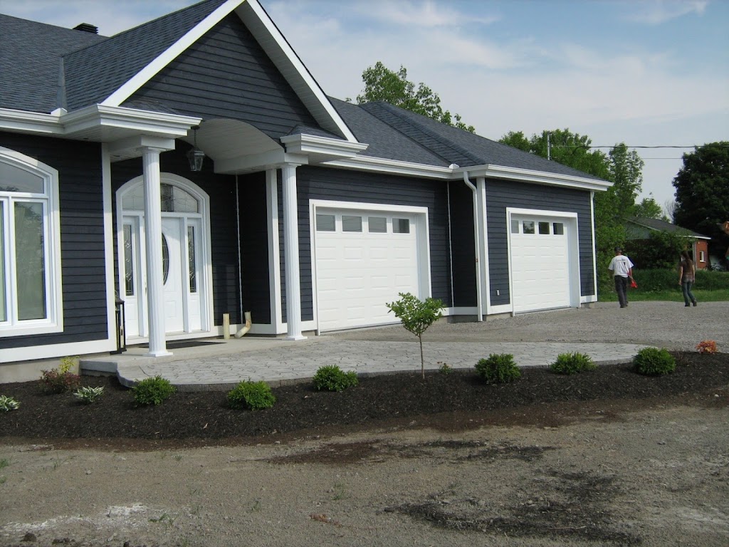 Paysagiste Landteck Landscaping | 146 Rte Principale O, Sainte-Cécile-de-Masham, QC J0X 2W0, Canada | Phone: (819) 661-5252