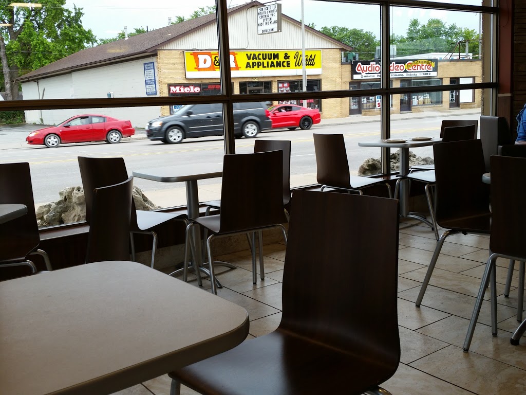 Tim Hortons | 7852 Wyandotte St E, Windsor, ON N8S 1S9, Canada | Phone: (519) 944-0040