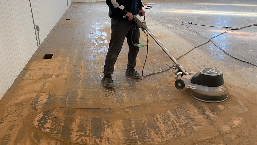 Hardwood Floor Refinishing | 198 Silver Aspen Crescent, Kitchener, ON N2N 1J1, Canada | Phone: (416) 720-8640