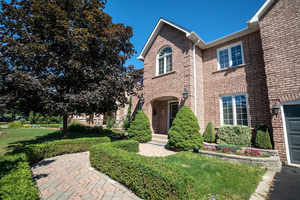 Devin Keller Salesperson | 70 Shepherd Rd, Oakville, ON L6K 3Y7, Canada | Phone: (905) 536-3893