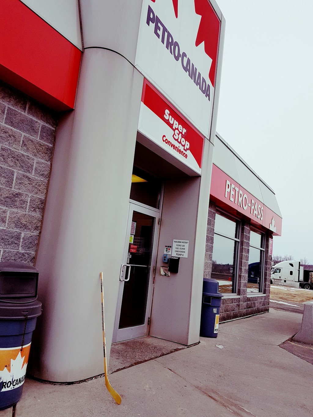 Petro-Pass Truck Stop | 3070 Regent St, Sudbury, ON P3E 5H7, Canada | Phone: (705) 522-8701