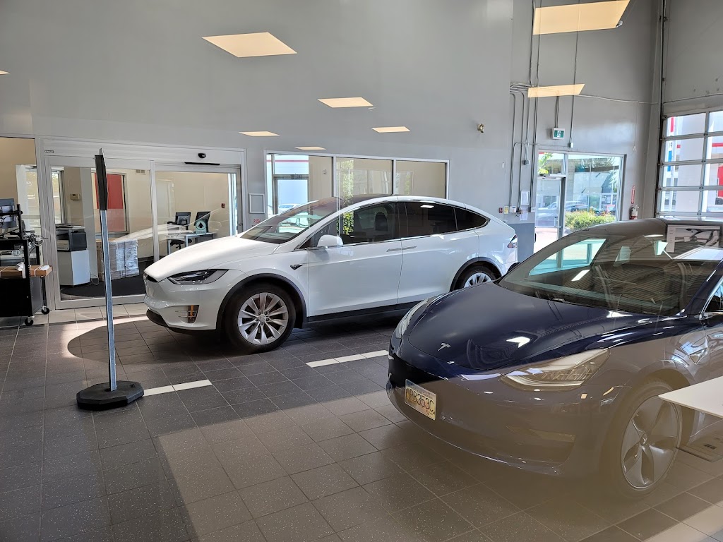 Tesla Sales and Service Centre | 19505 Langley Bypass, Surrey, BC V3S 6K1, Canada | Phone: (778) 900-1412