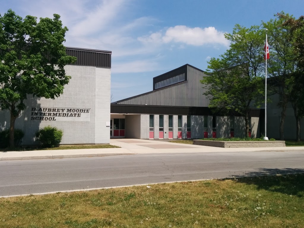 D. A. Moodie Intermediate School | 595 Moodie Dr, Nepean, ON K2H 8A8, Canada | Phone: (613) 829-4081