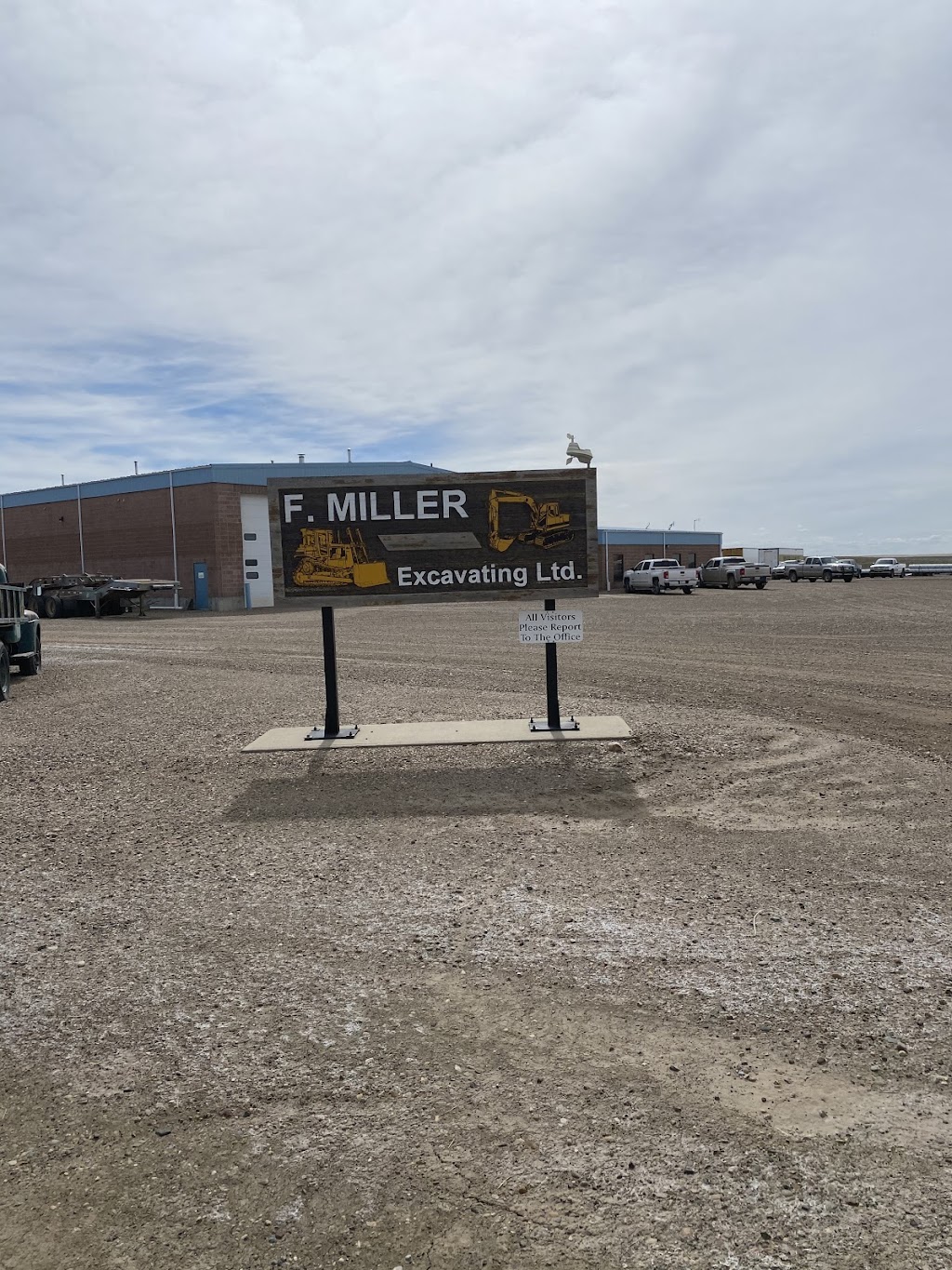 F Miller Excavating Ltd | Township Road 131A Granthum Rd, 5 St, Vauxhall, AB T0K 2K0, Canada | Phone: (403) 654-2064