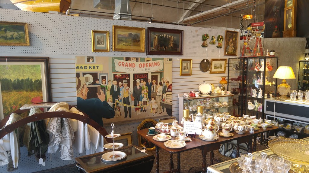 Inside Avenue Antiques | 3419 8 St SE, Calgary, AB T2G 3A4, Canada | Phone: (403) 287-1988