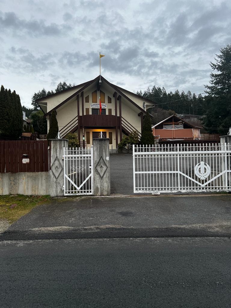 Sikh Temple ( ਸਿੱਖ ਟੈਪਲ ) ਗੁਰਦੁਆਰਾ ਸਾਹਿਬ - ਪੋਵਲ ਰੀਵਰ | 3850 Quadra Ave, Powell River, BC V8A 5B7, Canada | Phone: (778) 954-9070