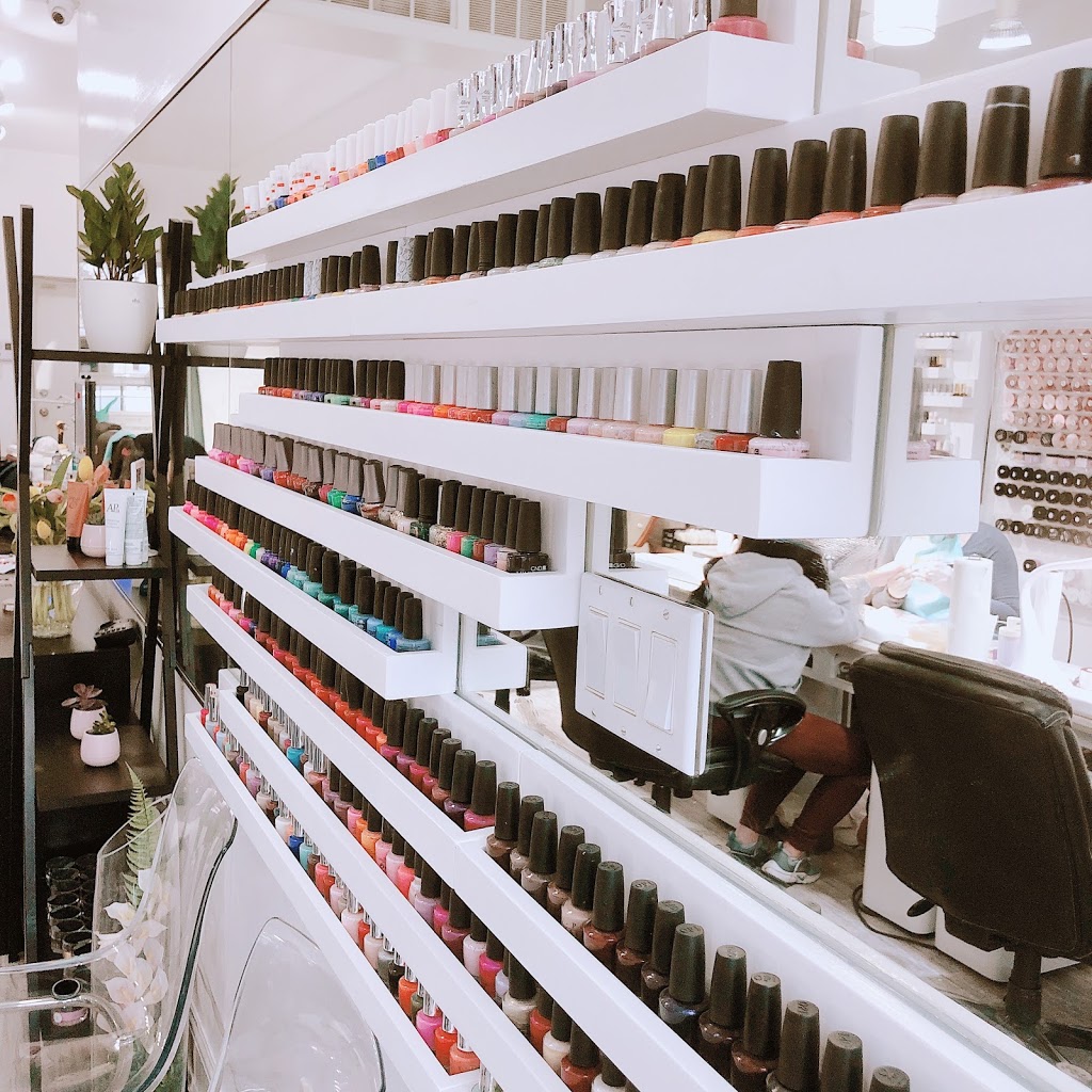 Studio Nails | 760 Danforth Ave, Toronto, ON M4J 1L2, Canada | Phone: (647) 349-2252