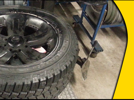 Tyre Centre | 949 Gladstone Ave, Ottawa, ON K1Y 3E5, Canada | Phone: (613) 777-5955