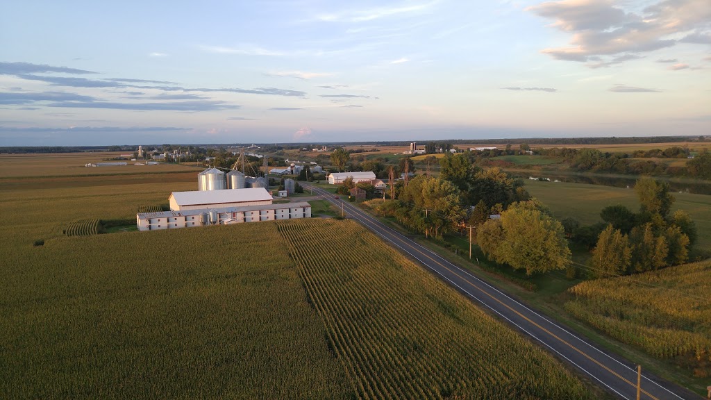 Ferme Bro-Grain | 475 Rang du Bord-de-lEau O, Saint-Aimé, QC J0G 1K0, Canada | Phone: (450) 788-2644