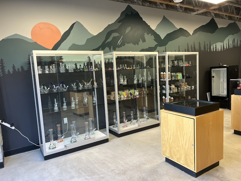 Elk Valley Cannabis Elkford | 814 Michel Rd, Elkford, BC V0B 1H0, Canada | Phone: (208) 755-6907