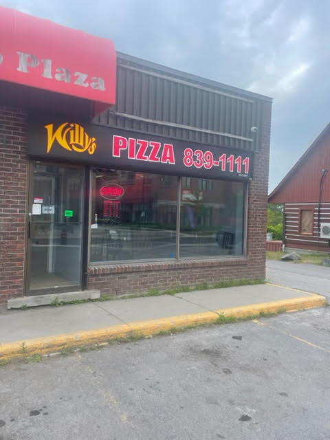 Willys Pizza CARP | 461 Donald B. Munro Dr, Carp, ON K0A 1L0, Canada | Phone: (613) 839-1111