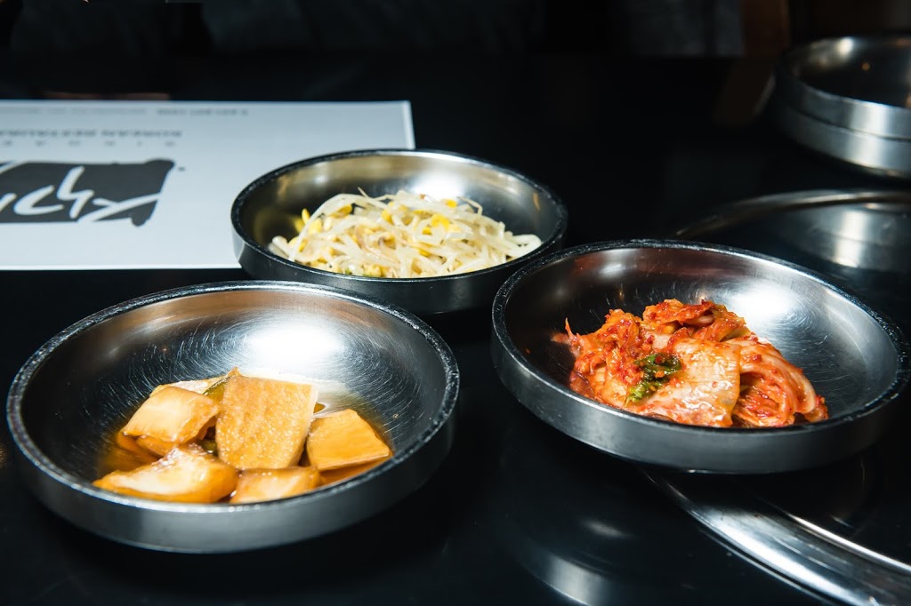 Sikgaek Korean Restaurant and Bar | 800 Dundas St E unit A1, Mississauga, ON L4Y 2B6, Canada | Phone: (647) 847-1030