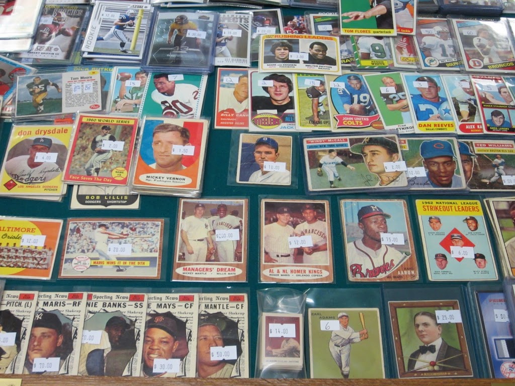 Lower Level Sports Cards and Collectibles | 189 Henderson Hwy, Winnipeg, MB R2L 1L7, Canada | Phone: (204) 421-1299