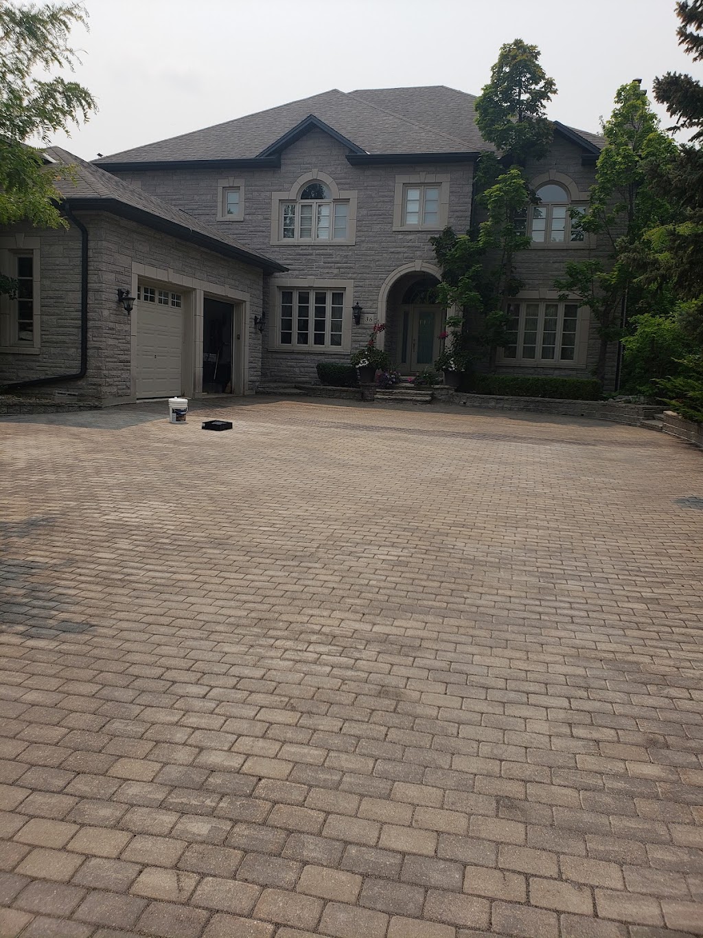 Aston Window Cleaning | 32 Brownlee Ave, Woodbridge, ON L4L 8H4, Canada | Phone: (647) 641-7778