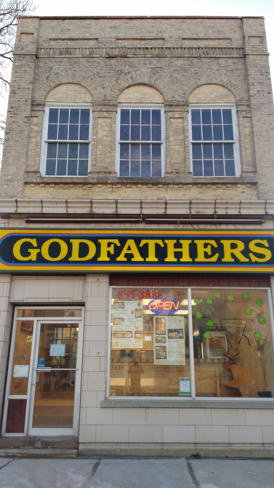 Godfathers Pizza - Wyoming | 582 Broadway St, Wyoming, ON N0N 1T0, Canada | Phone: (519) 845-3888