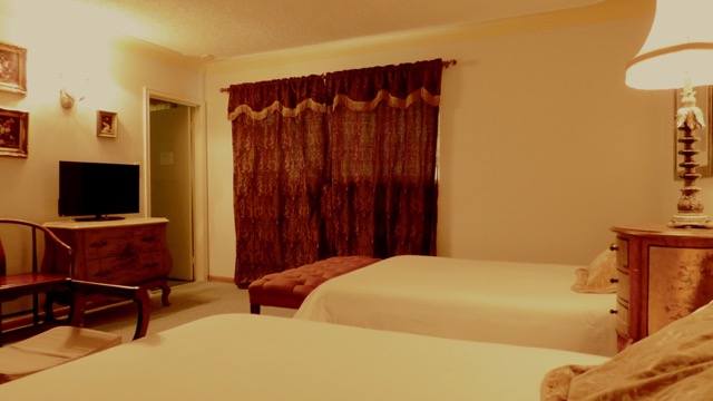 Crystal Beach Motel | 122 Ridgeway Rd, Crystal Beach, ON L0S 1B0, Canada | Phone: (905) 894-1750