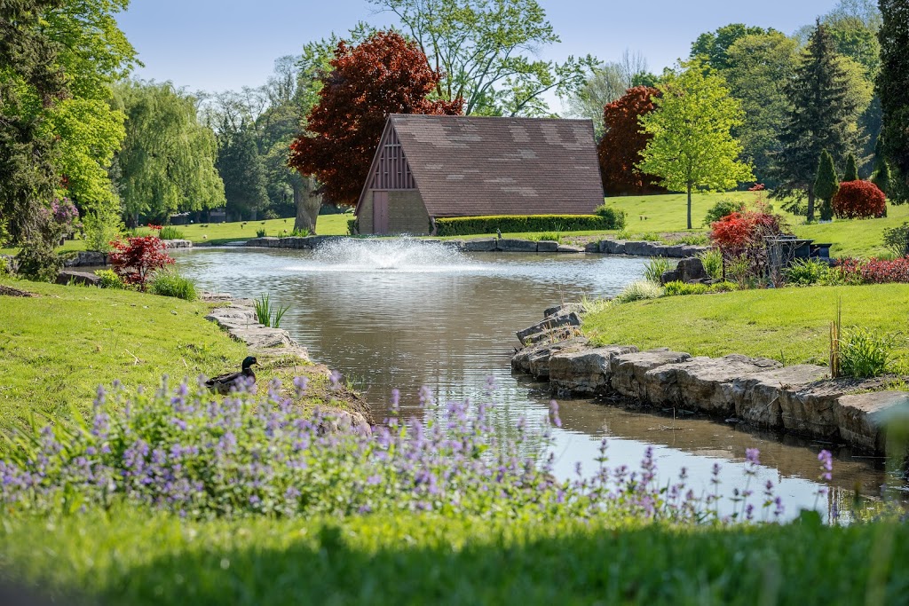 White Chapel Memorial Gardens | 1895 Main St W, Hamilton, ON L8S 1J2, Canada | Phone: (905) 528-1128