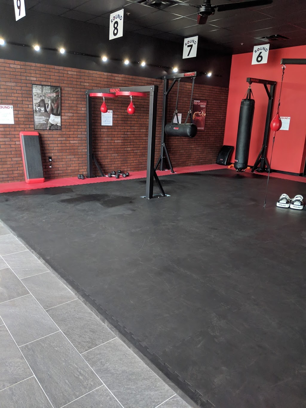 9Round Fitness | 1422 Fanshawe Park Rd W Unit 11, London, ON N6G 0A4, Canada | Phone: (519) 204-7773