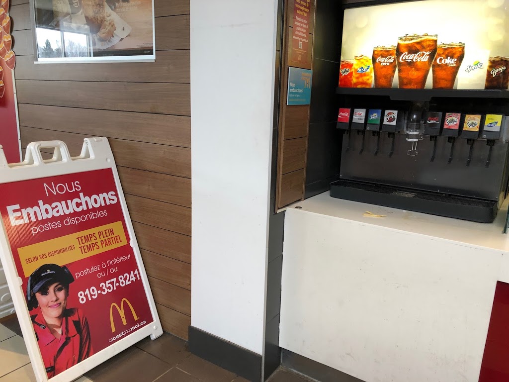 McDonalds | 1111 Boul. Jutras E La Grande Place Des Bois Francs, Victoriaville, QC G6S 1C1, Canada | Phone: (873) 477-0215