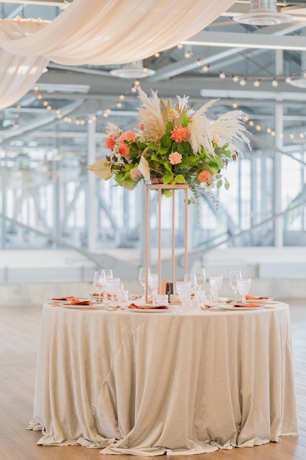 Smitten Events | 847 15th St E, North Vancouver, BC V7M 2E6, Canada | Phone: (604) 328-7502