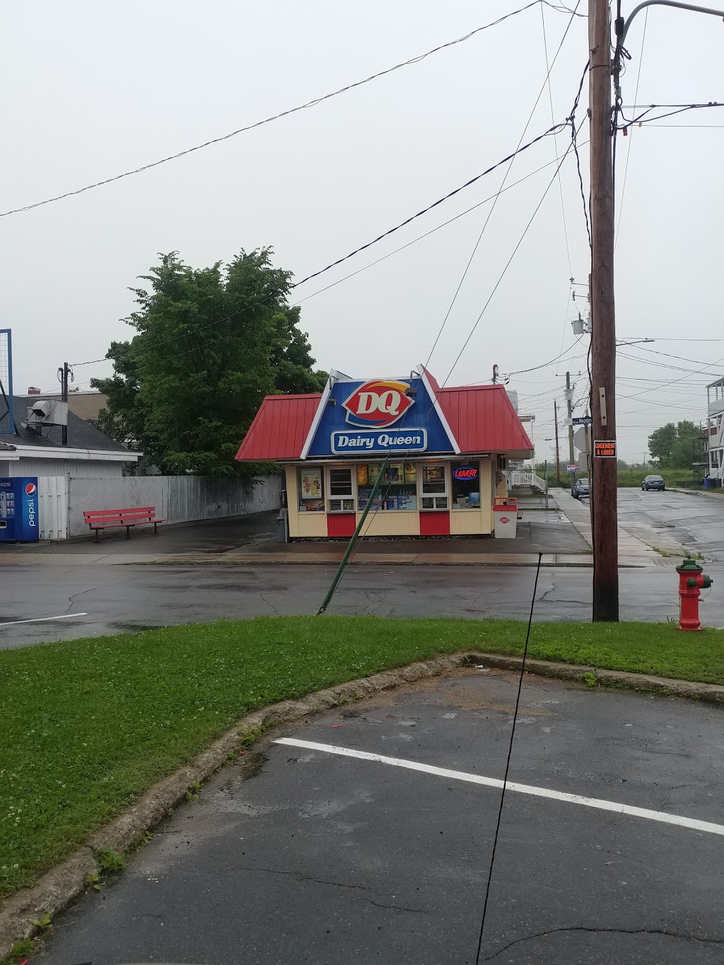 Dairy Queen (Treat) - Seasonally | 802 Rue Notre Dame, Shawinigan, QC G9N 3R8, Canada | Phone: (819) 731-1840