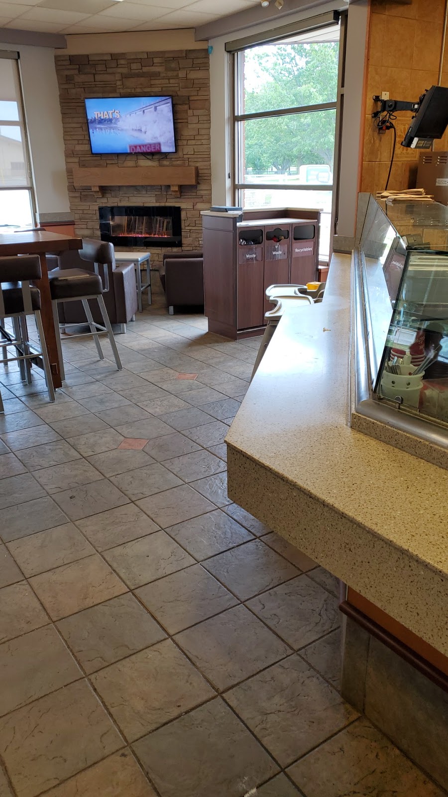 Tim Hortons | 20474 Victoria Ave, Ridgetown, ON N0P 2C0, Canada | Phone: (519) 674-2700