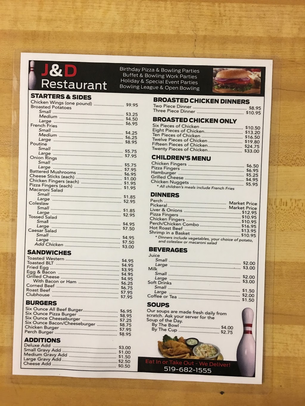 J & D Bowling & Restaurant | 4 Young St, Tilbury, ON N0P 2L0, Canada | Phone: (519) 682-1555