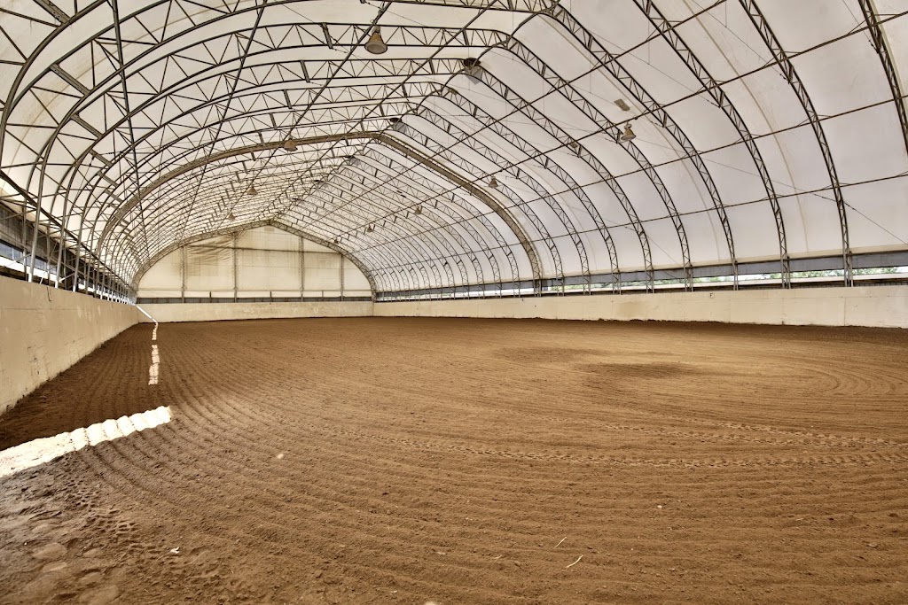 Equestrian Center Le Havre | 1471 Bd Jean-Jacques-Bertrand, Cowansville, QC J2K 3G8, Canada | Phone: (514) 885-6234