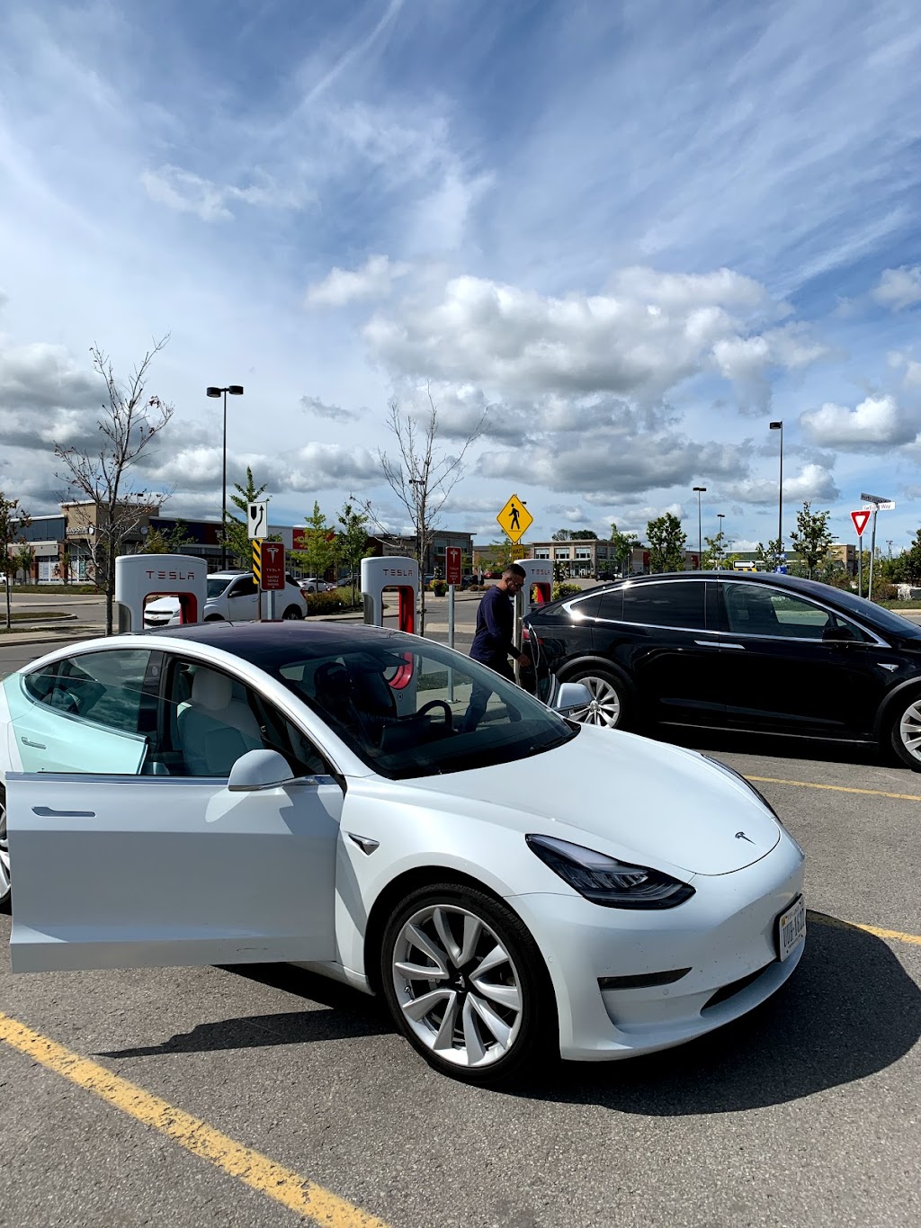 Tesla Supercharger | 100 Mapleview Dr E, Barrie, ON L4N 9H6, Canada | Phone: (877) 798-3752