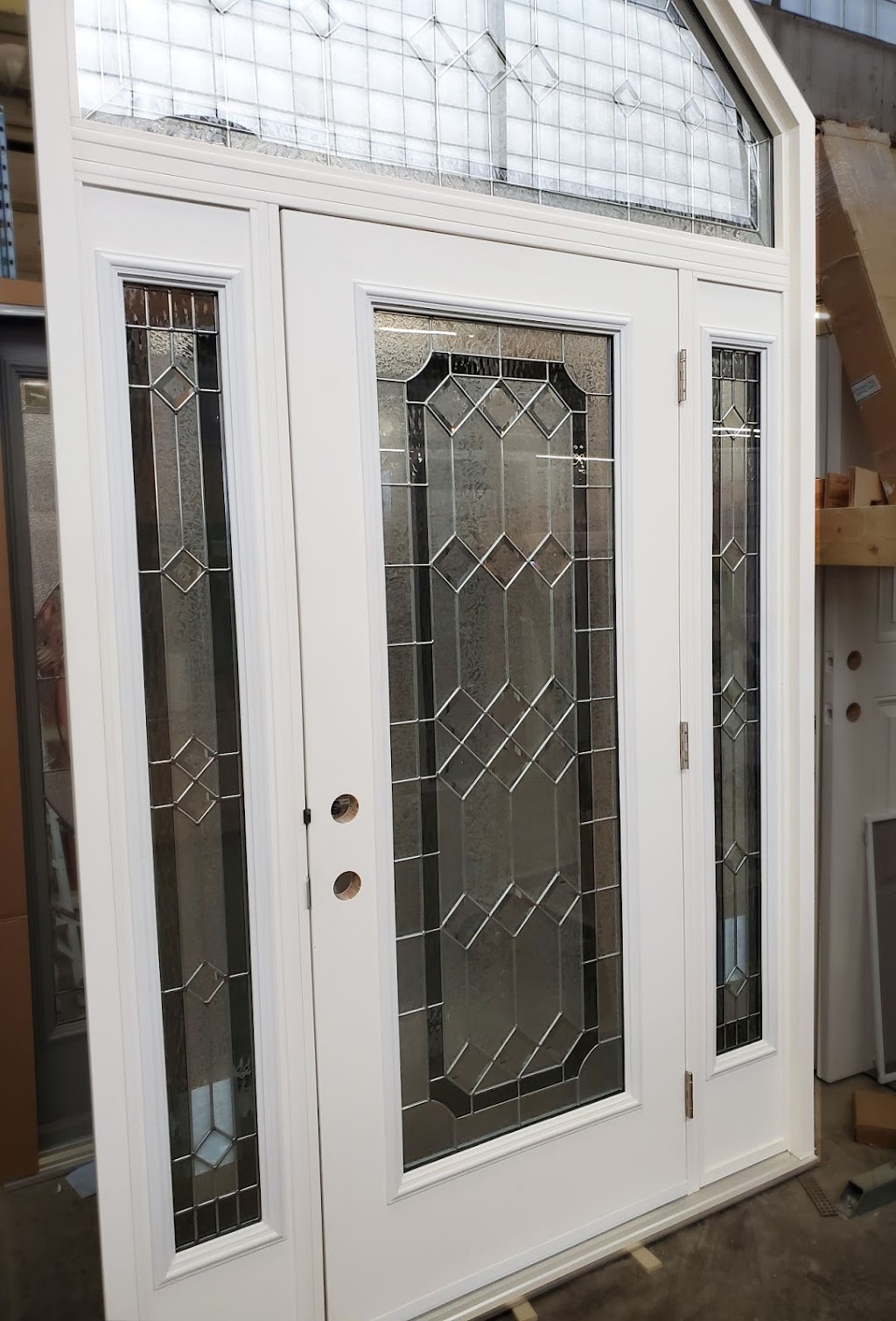 Voyageur Door And Window Ltd | 450 Rue Deschambault, Winnipeg, MB R2H 0K1, Canada | Phone: (204) 233-7607