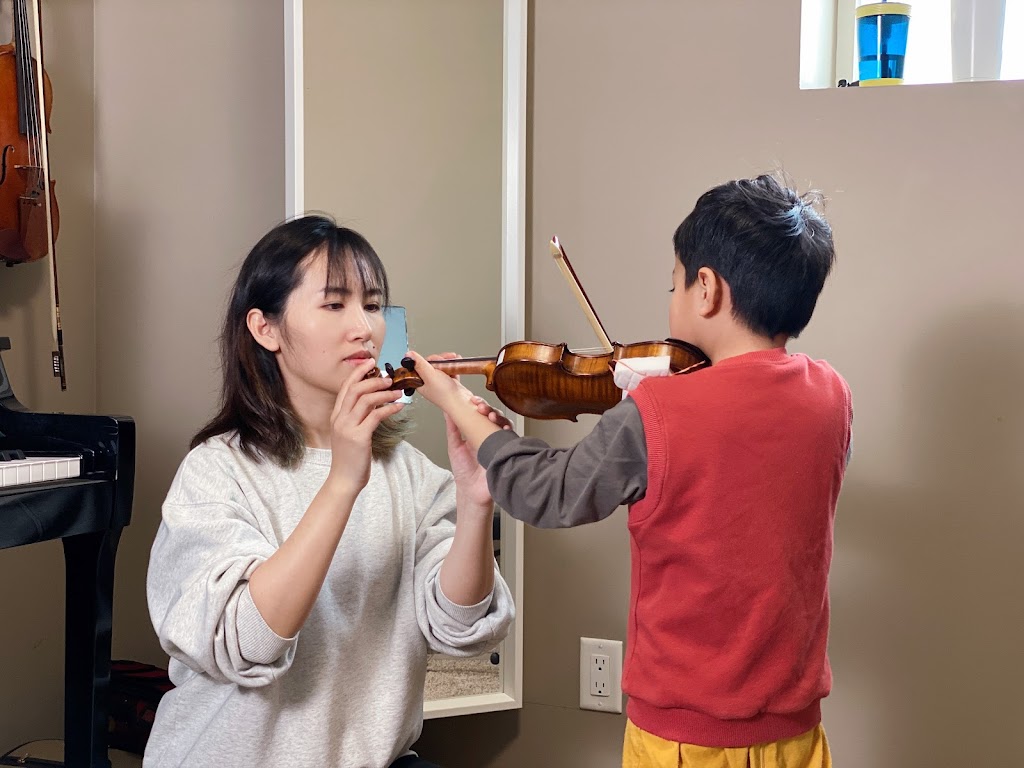 Moon Studio Violin Lessons | 121 200 Cortina Bay, Calgary, AB T3H 0B5, Canada | Phone: (403) 870-9335