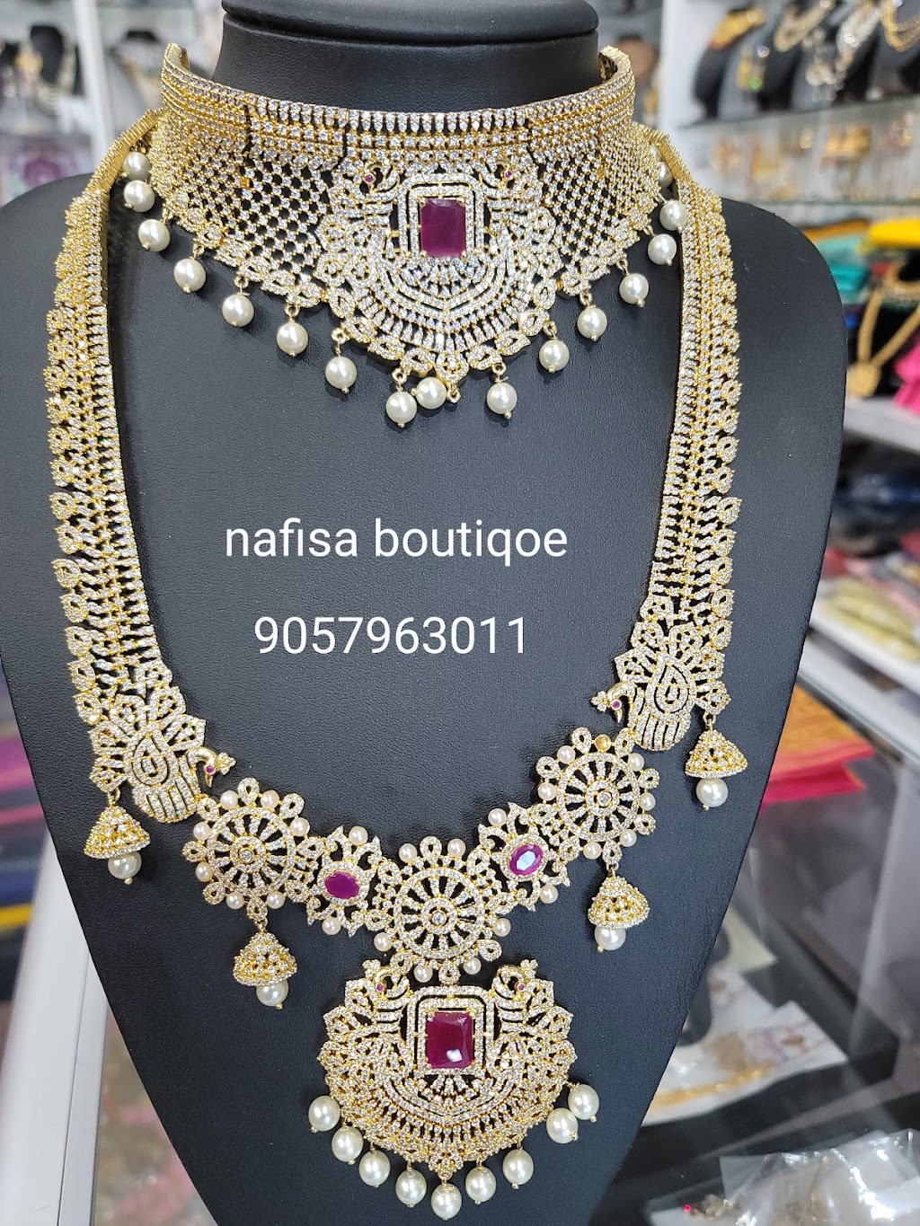 NAFISA BOUTIQUE | 145 Clarence St #18, Brampton, ON L6W 1T2, Canada | Phone: (905) 796-3011