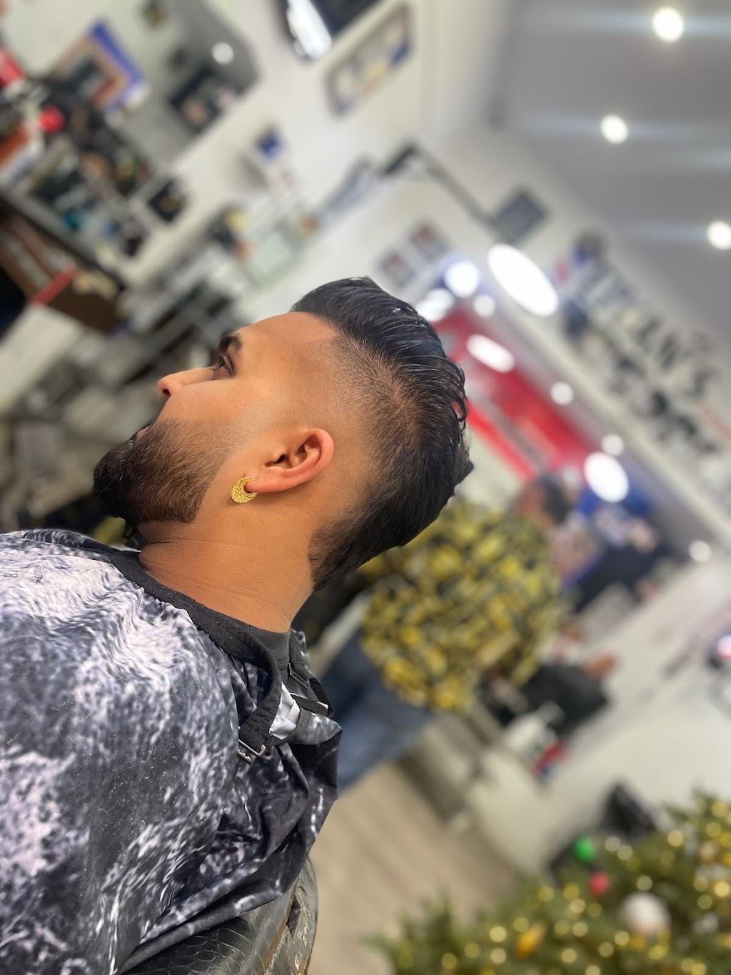 Eivans barbershop | 9952 Glendon Dr Unit 4, Komoka, ON N0L 1R0, Canada | Phone: (226) 700-7772