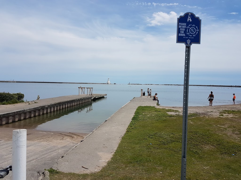 Cobourg boat launch ramp | 116 Hibernia St, Cobourg, ON K9A 3J8, Canada | Phone: (905) 372-2397