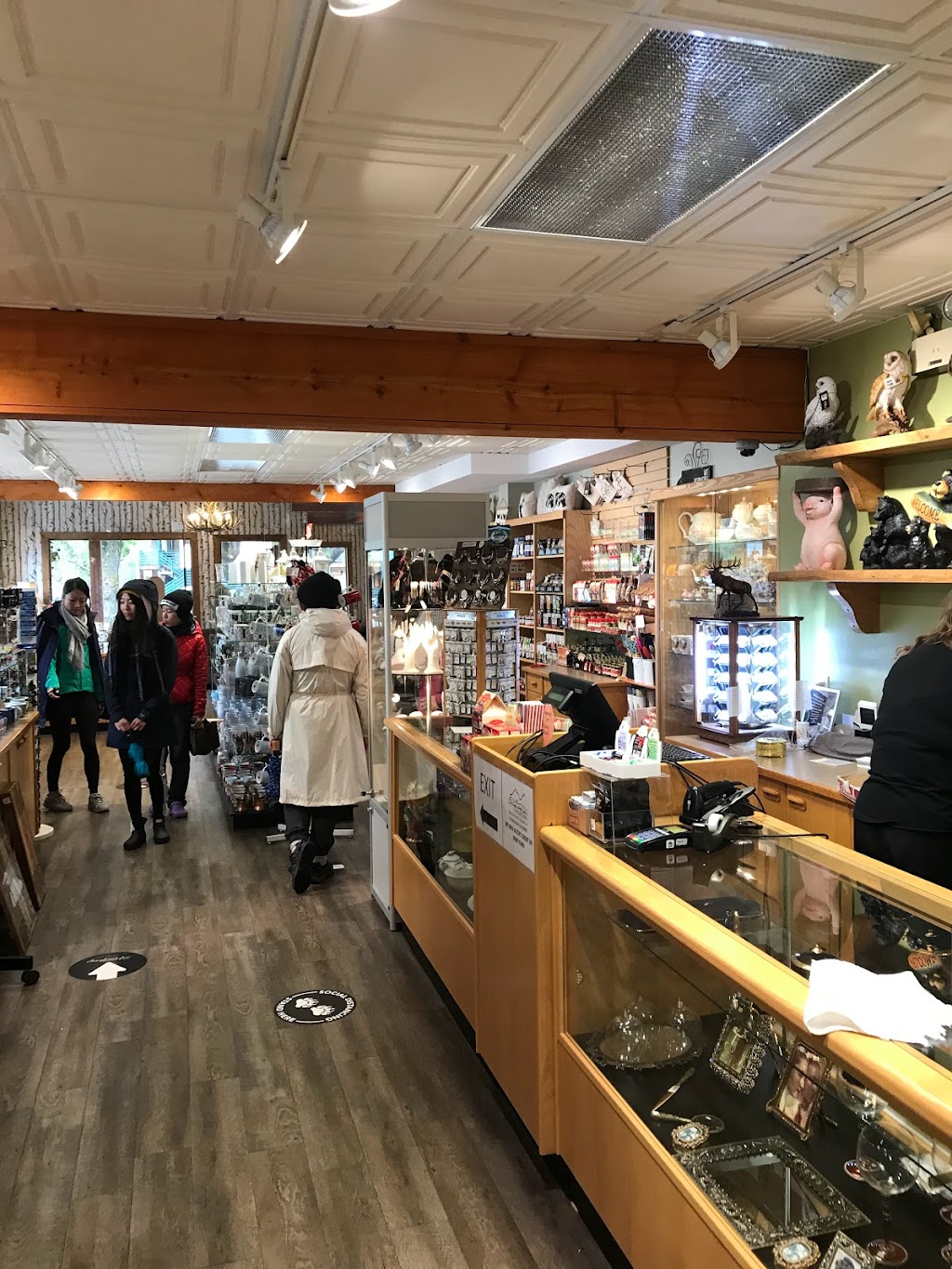 Rocky Mountain General Store | 307 Wind Flower Ave, Waterton Park, AB T0K 2M0, Canada | Phone: (403) 859-2191