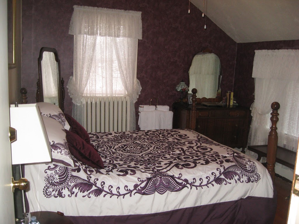 Silver Creek Bed & Breakfast | 17 Yonge St S, Walkerton, ON N0G 2V0, Canada | Phone: (519) 881-0252