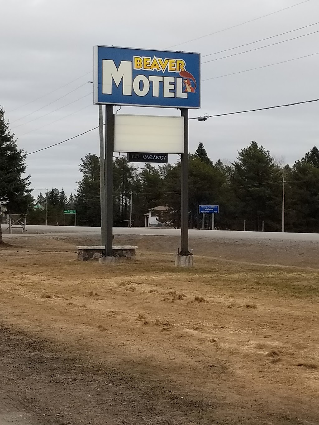 Beaver Motor Motel | Trans-Canada Hwy, Nipigon, ON P0T 2J0, Canada | Phone: (807) 887-3132