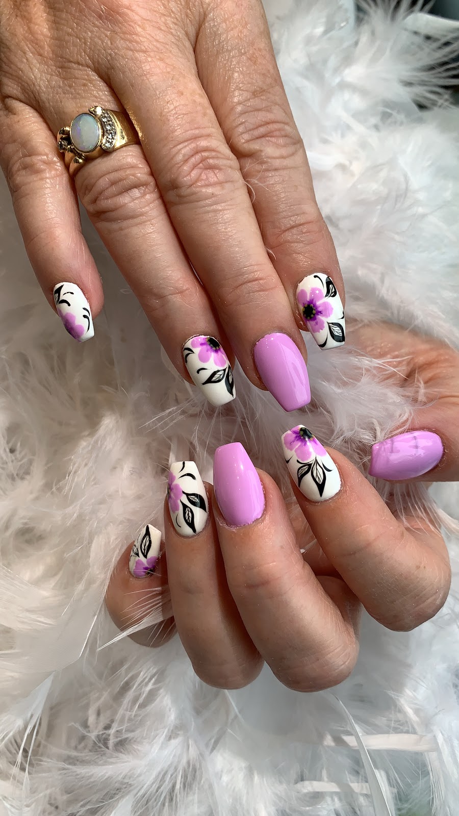 Two64 nail bar | 26426 Fraser Hwy, Langley Twp, BC V4W 0C2, Canada | Phone: (604) 625-8338