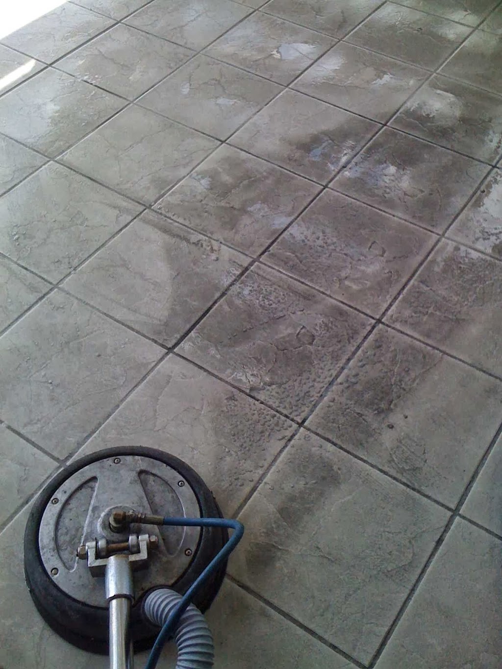 Grout and tile cleaning by Grout Clinic | 3058 Fifth Line W, Mississauga, ON L5L 5W3, Canada | Phone: (416) 829-4145