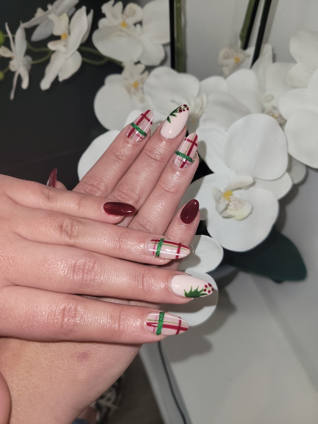 Ongles Queen | 1469 Boulevard Saint-Martin O, Laval, QC H7S 1N1, Canada | Phone: (450) 933-5660